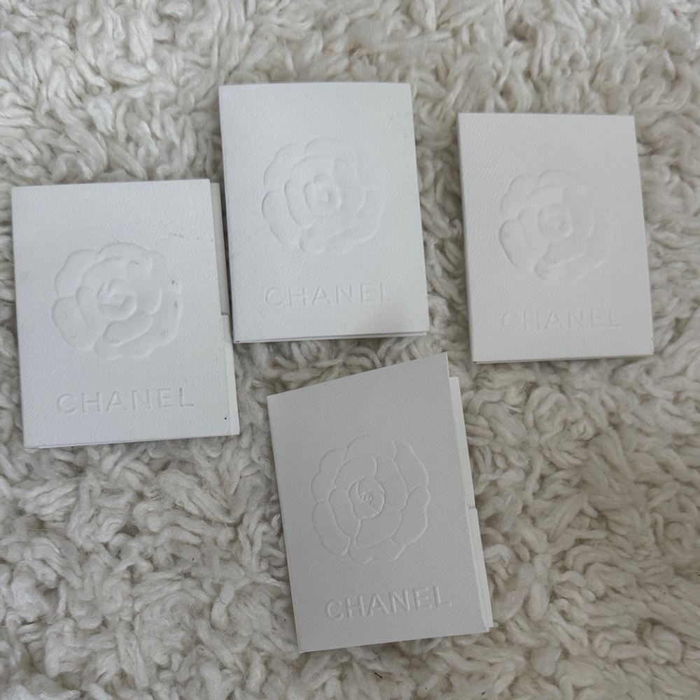 Chanel White Camellia receipt envelopes